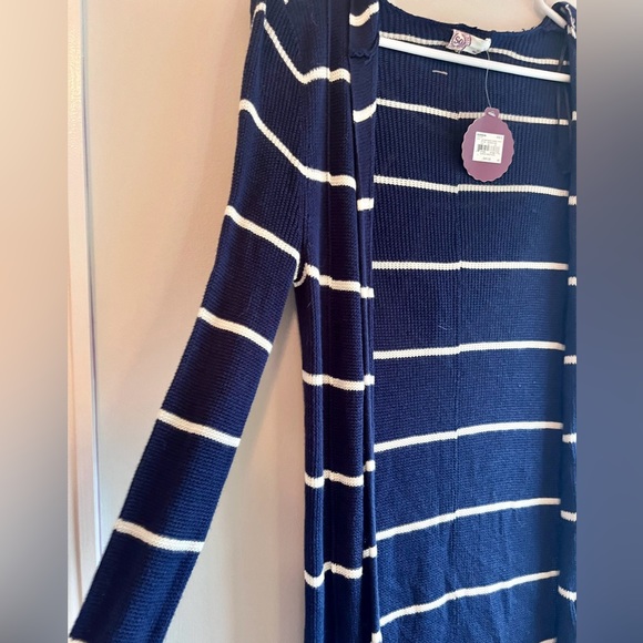 NEW with tags Navy Kohls Cardigan Sweater Size S - Picture 4 of 4